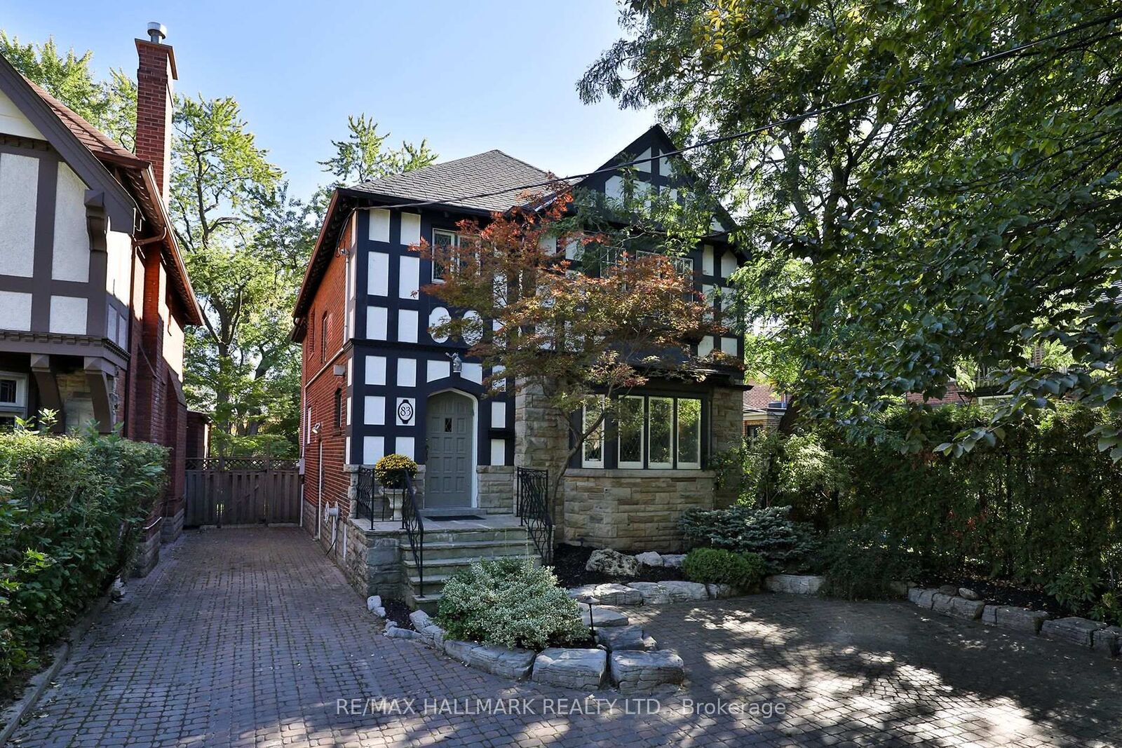 Property Photo:  83 Wembley Road  ON M6C 2G3 