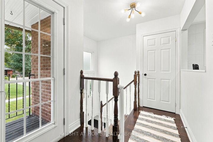 Property Photo:  1963 Carrera Lane  ON L5J 1C6 