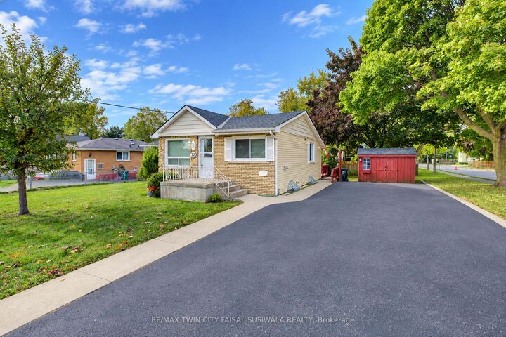 Property Photo:  22 Pretoria Road  ON N1R 5C4 