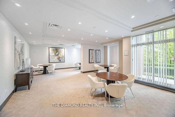 Property Photo:  3 Michael Power Place 308  ON M9A 0A2 