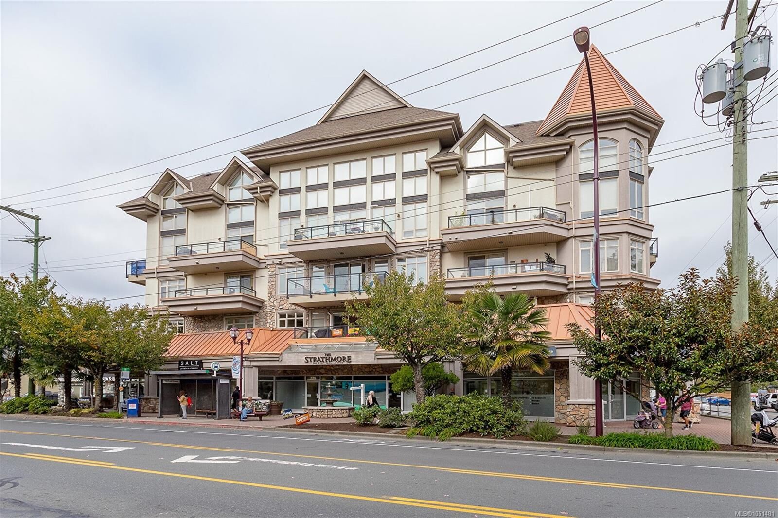 Property Photo:  866 Goldstream Ave #204  BC V9B 0J3 