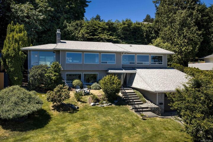 Property Photo:  5254 Westover Pl  BC V8Y 1P6 
