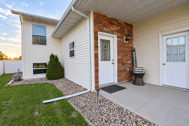 Property Photo:  1310 Warren Drive  SD 57401 