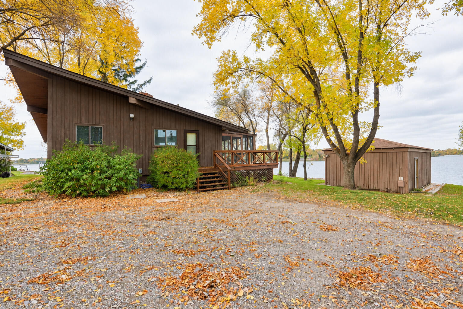 Property Photo: 114 S Shore Drive SD 57451
