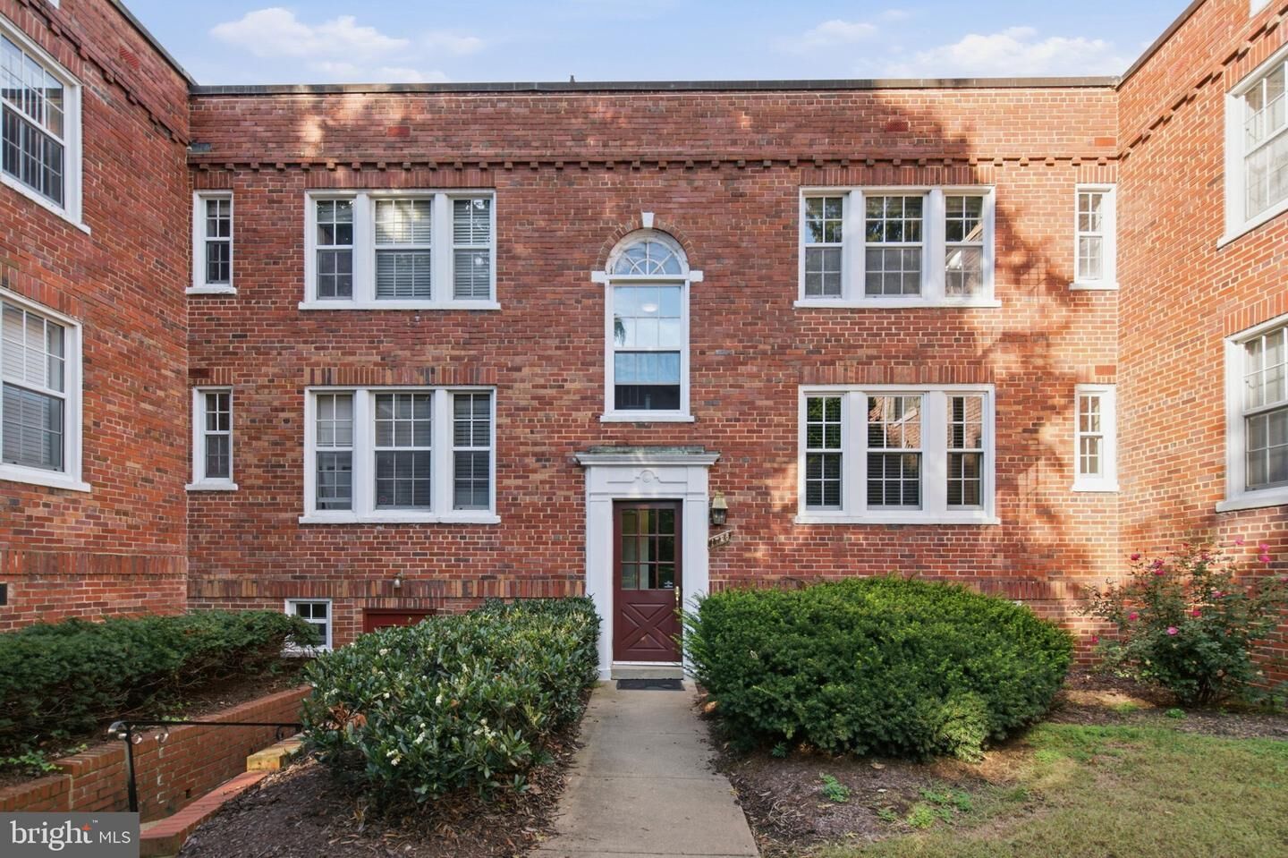 Property Photo:  1728 N Queens Lane 3-181  VA 22201 