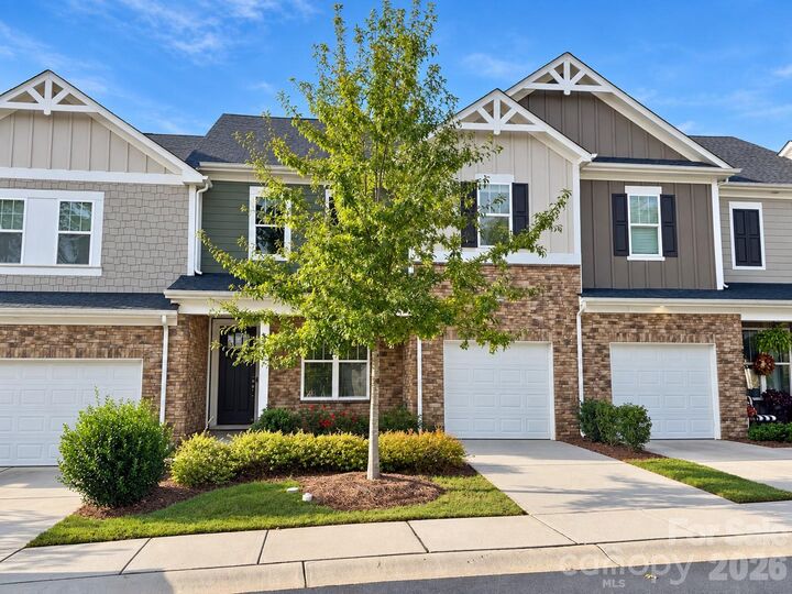 Property Photo: 8149 Merryvale Lane NC 28214