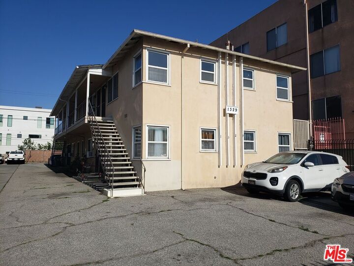 Property Photo:  1329 S Hoover St  CA 90006 