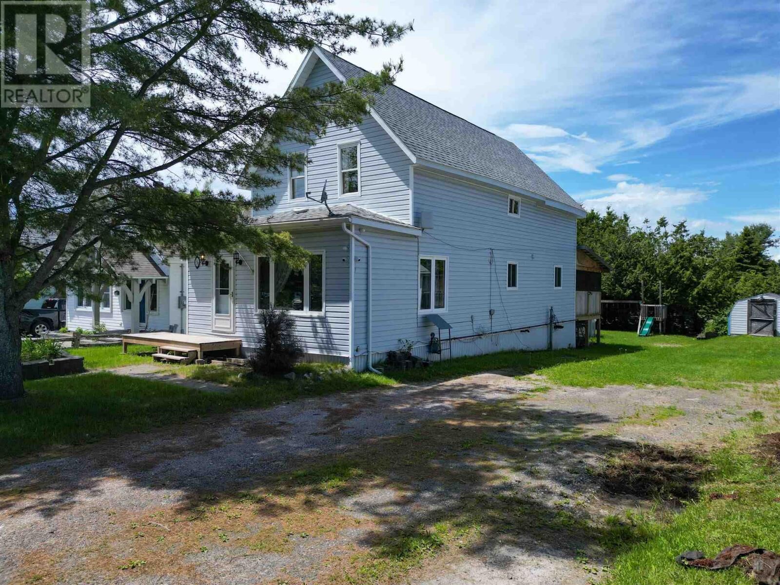Property Photo:  138 Lakeside Ave  ON P0R 1B0 