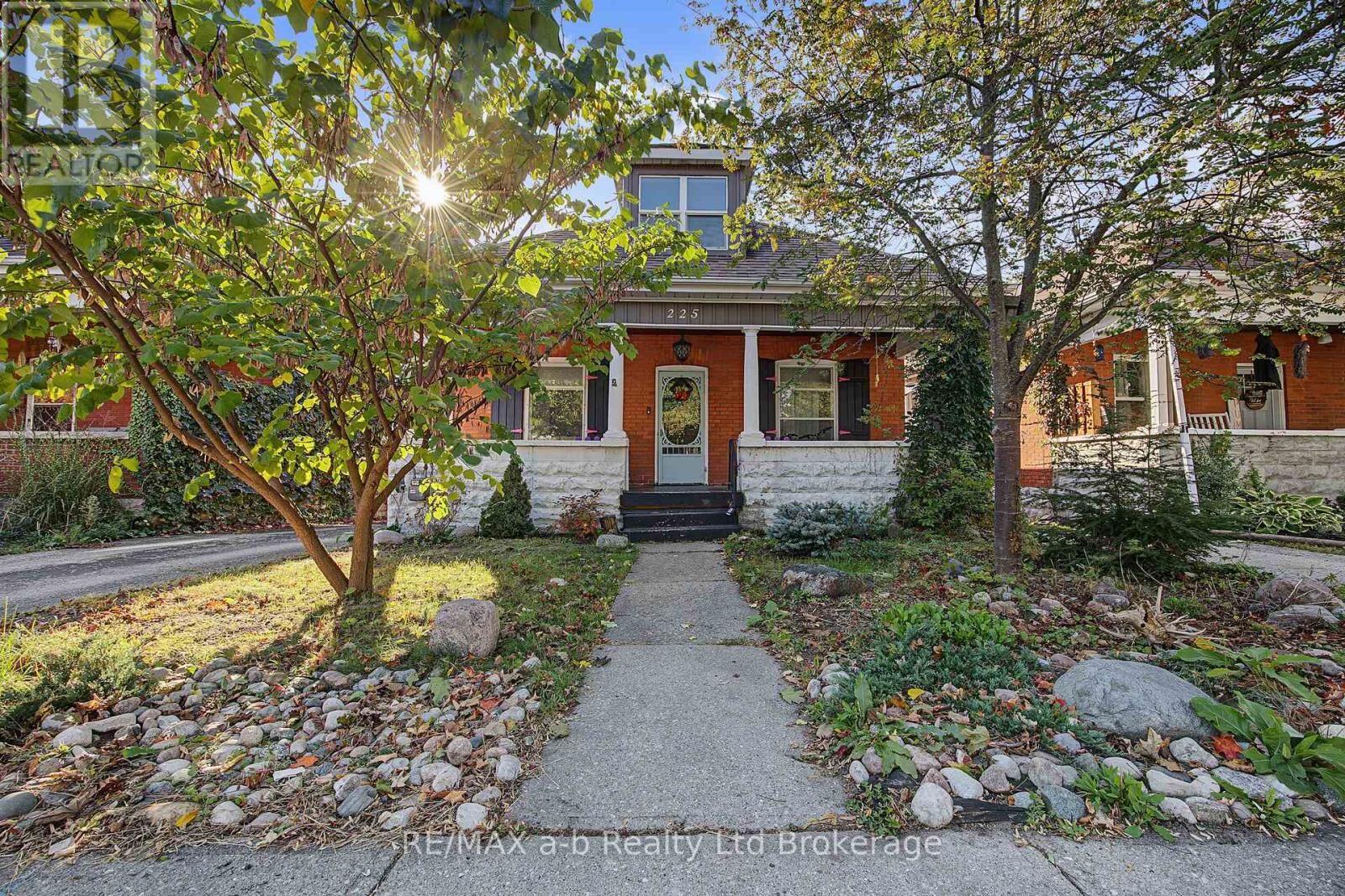 Property Photo: 225 Graham Street ON N4S 6K6