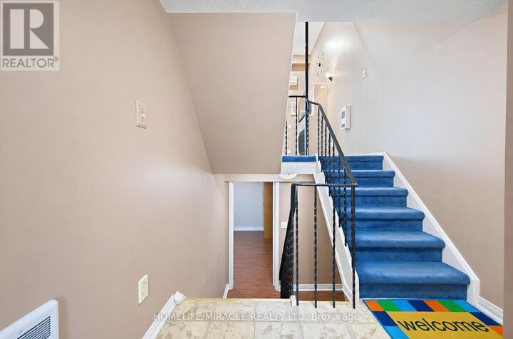 Property Photo:  63 McCallum Court 63  ON L6W 3M4 