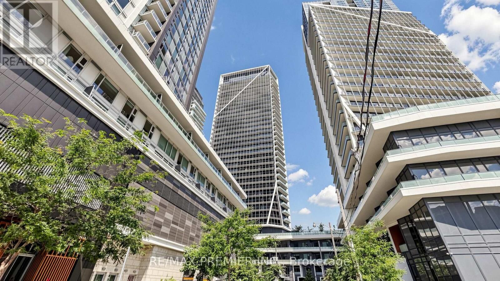 Property Photo: 50 Ordnance Street 1105 ON M6K 0C9