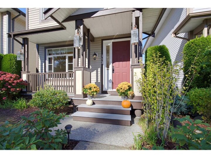 Property Photo: 33751 7 Avenue 113 BC V2V 7C2