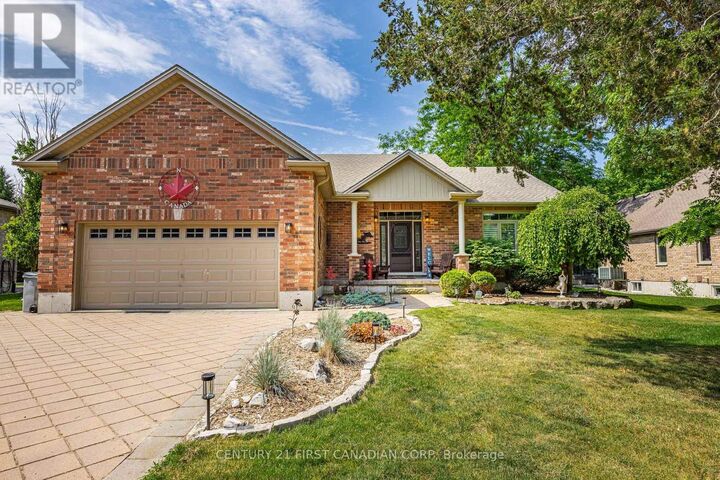 Property Photo:  10159 Meadowlily Crescent  ON N0M 1T0 