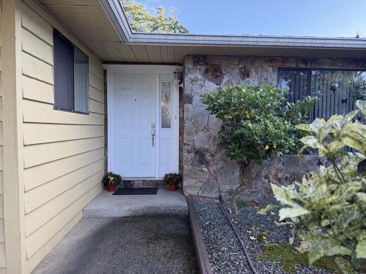 Property Photo: 26898 32A Avenue BC V4W 3G4