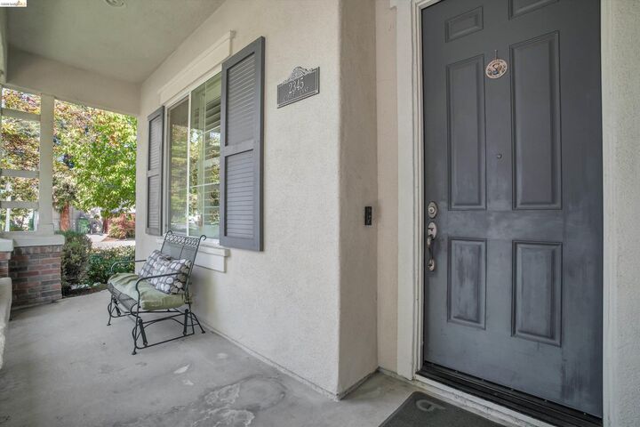 Property Photo:  2345 Cobalt Ln  CA 94513 