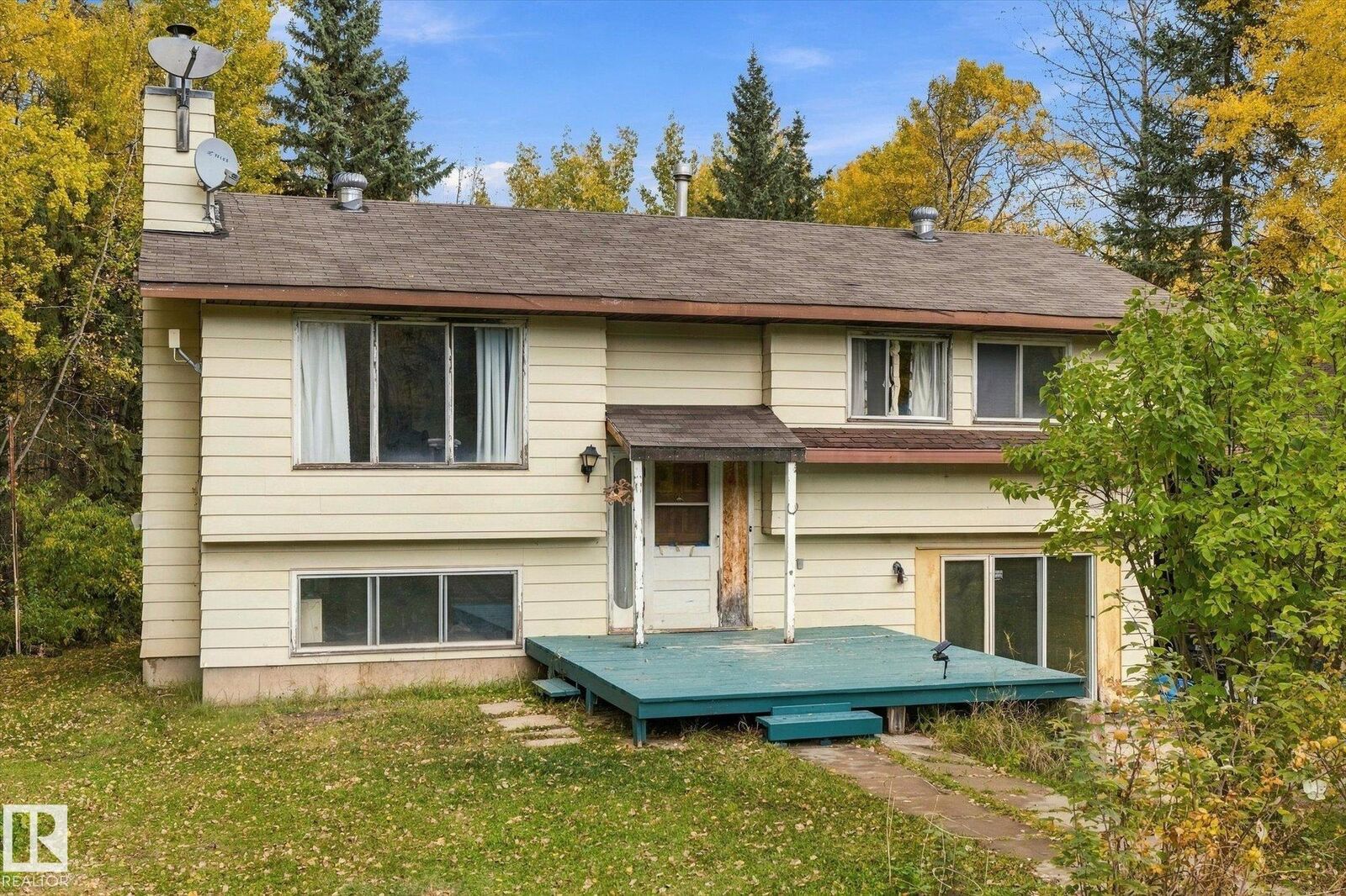 Property Photo:  53301 Rge Road 32 25  AB T0E 0N0 
