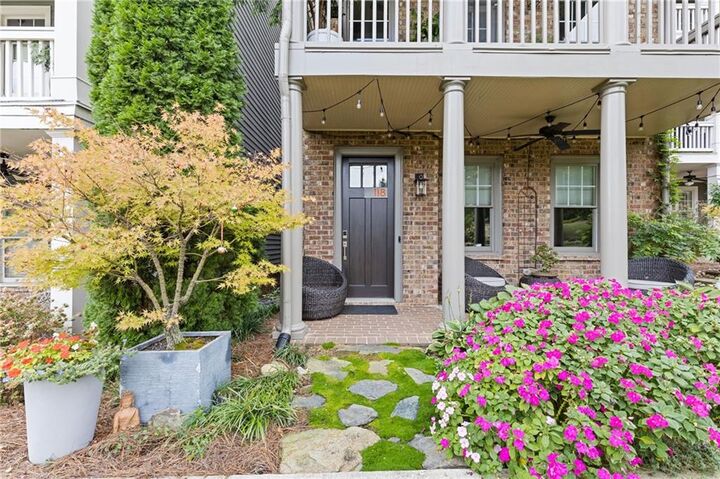 Property Photo: 118 Parkside West Court GA 30071