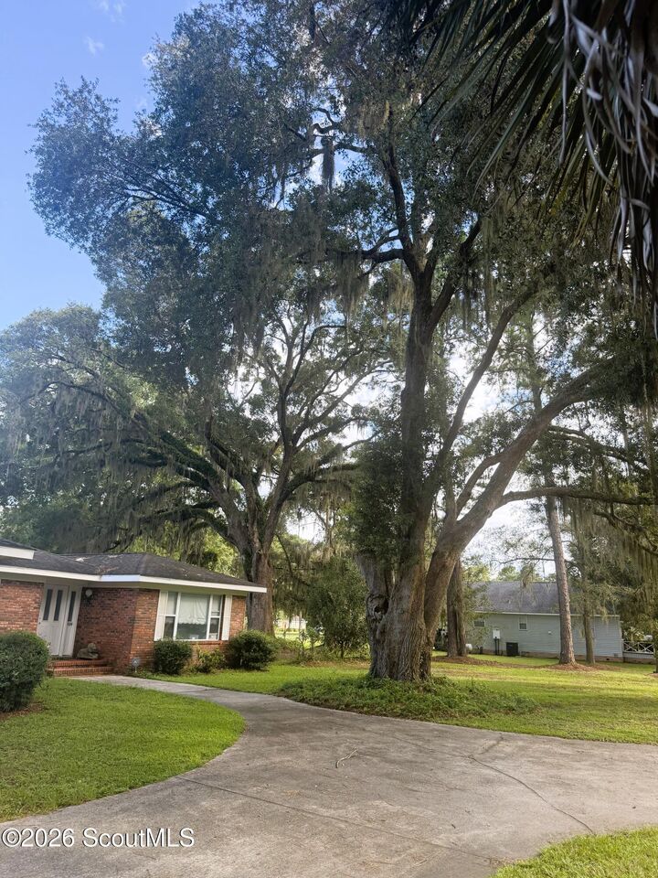 Property Photo:  1124 Myers Hill Road  GA 31523 