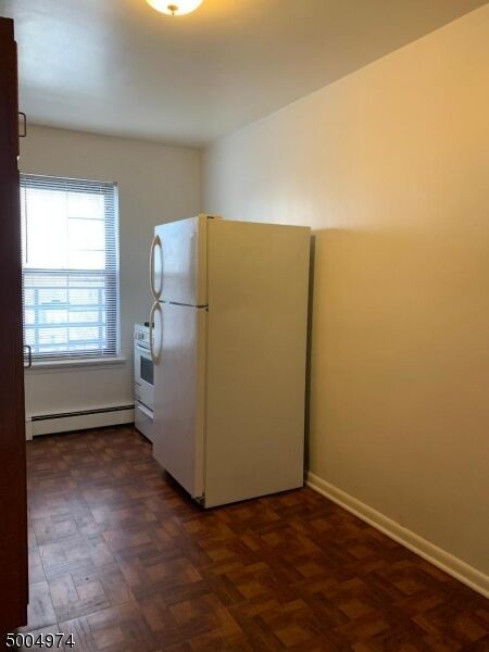 Property Photo:  16 Roosevelt Pl B6  NJ 07042 