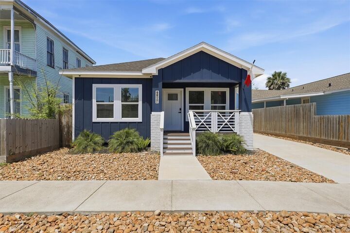 Property Photo:  1804 Ursuline Street  TX 77550 