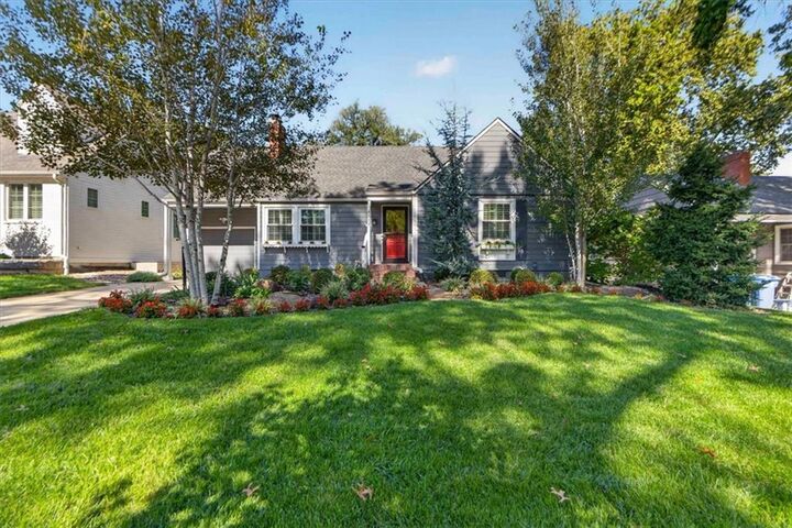 Property Photo:  4112 W 69th Street  KS 66208 
