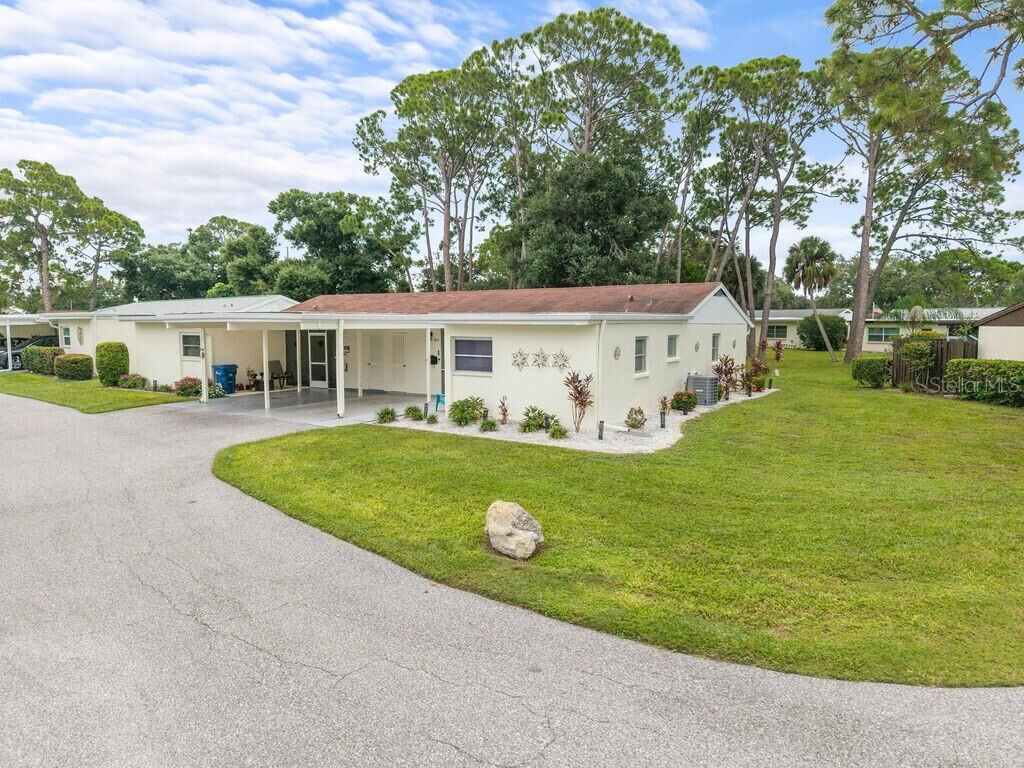 Property Photo:  3524 Green View Court 49  FL 34231 