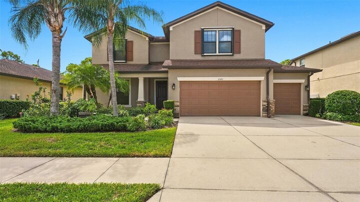 Property Photo: 2571 Sherman Oak Drive FL 34289