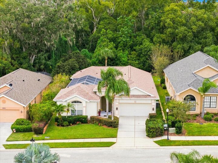 Property Photo:  12220 Woodlands Circle  FL 33525 