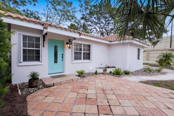 Property Photo: 107 NE Ivanhoe Boulevard FL 32804