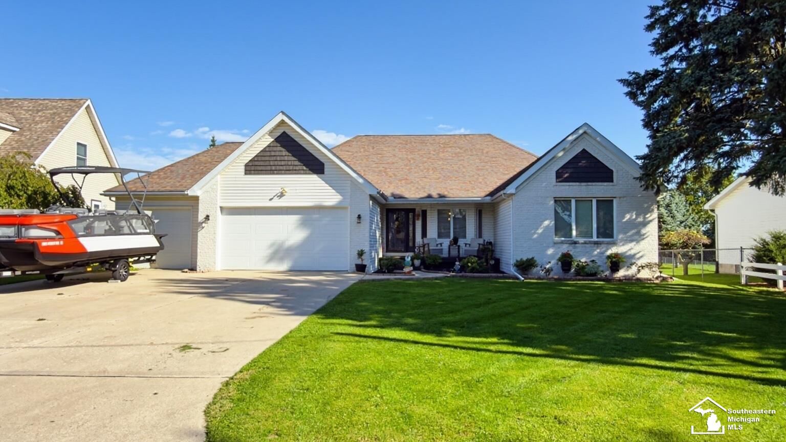 Property Photo:  4900 Evergreen Drive  MI 48161 