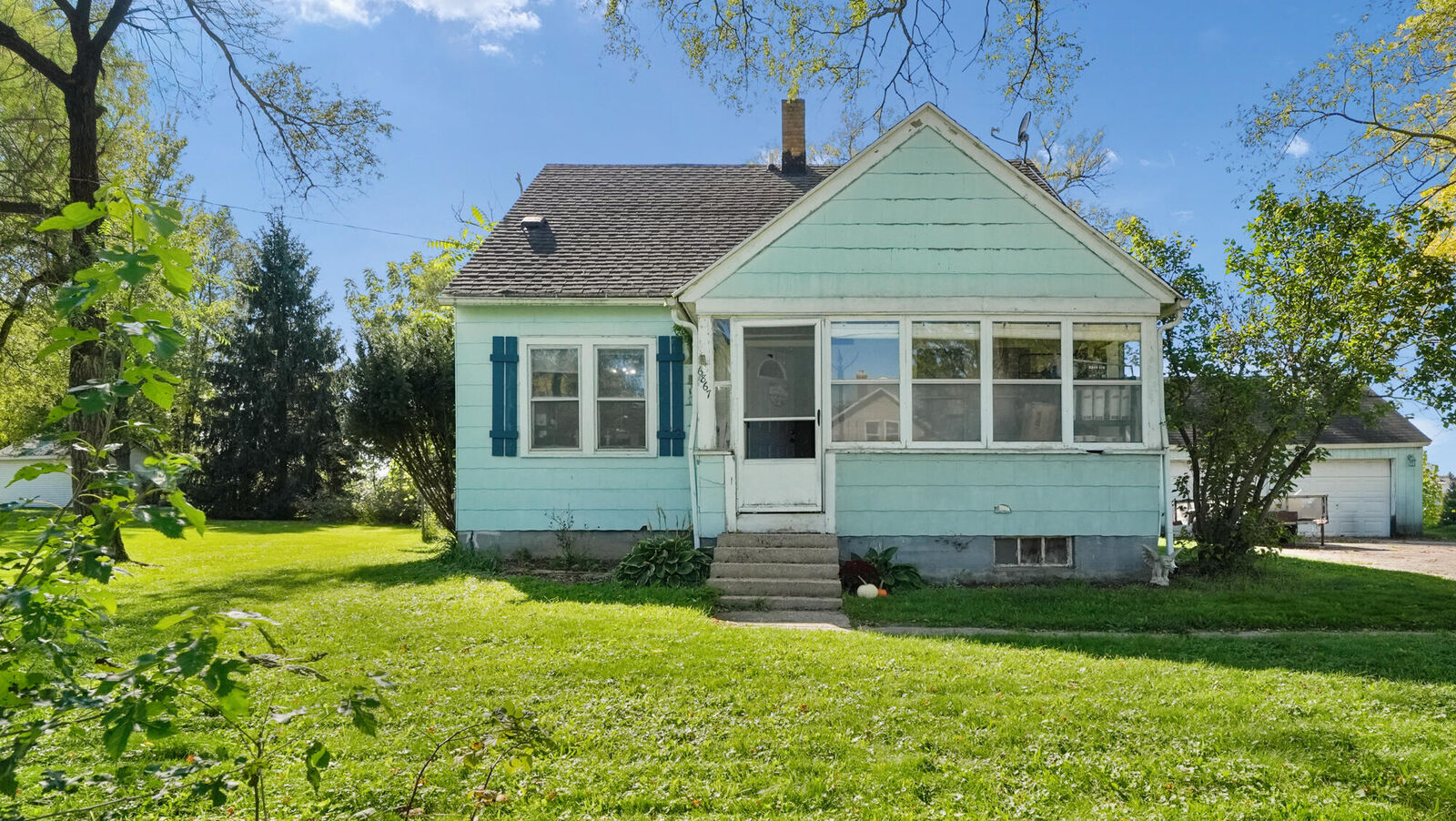 Property Photo: 6867 Dutton Avenue SE MI 49316