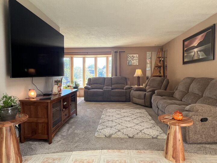Property Photo:  3004 S Lynn Court  IL 60056 