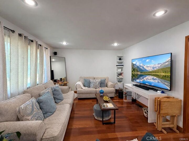 Property Photo: 555 Hickory Lane CA 91103