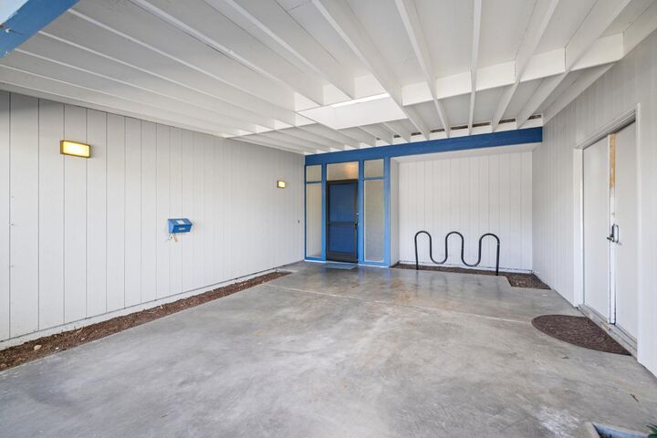 Property Photo: 558 Villanova CA 95616