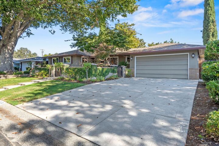 Property Photo: 1113 Volz Drive CA 95822
