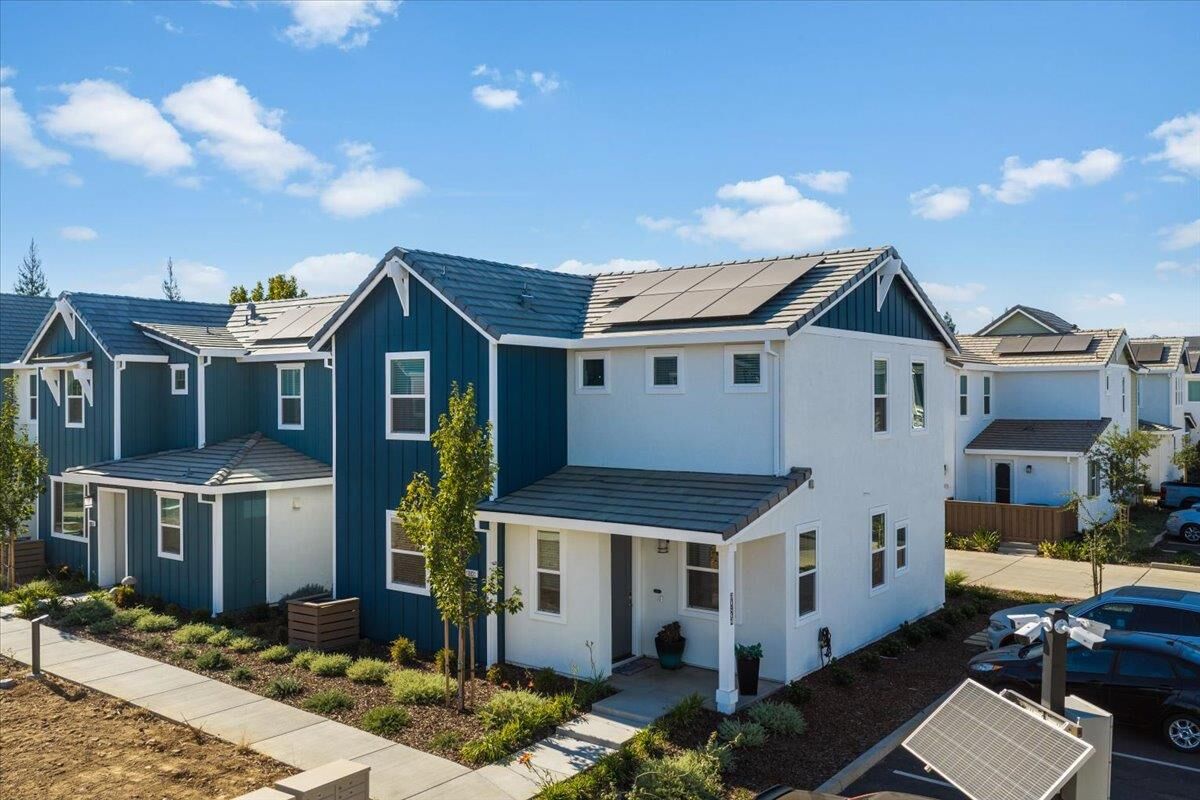 Property Photo: 10831 Windrow Way CA 95670