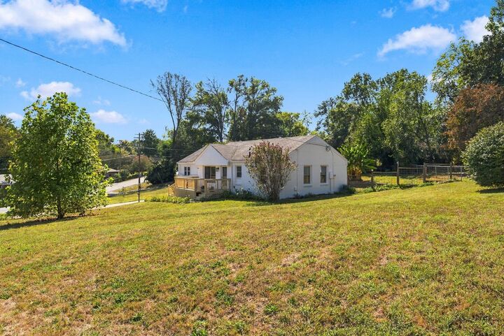 Property Photo:  3603 Hewlett Dr  TN 37211 
