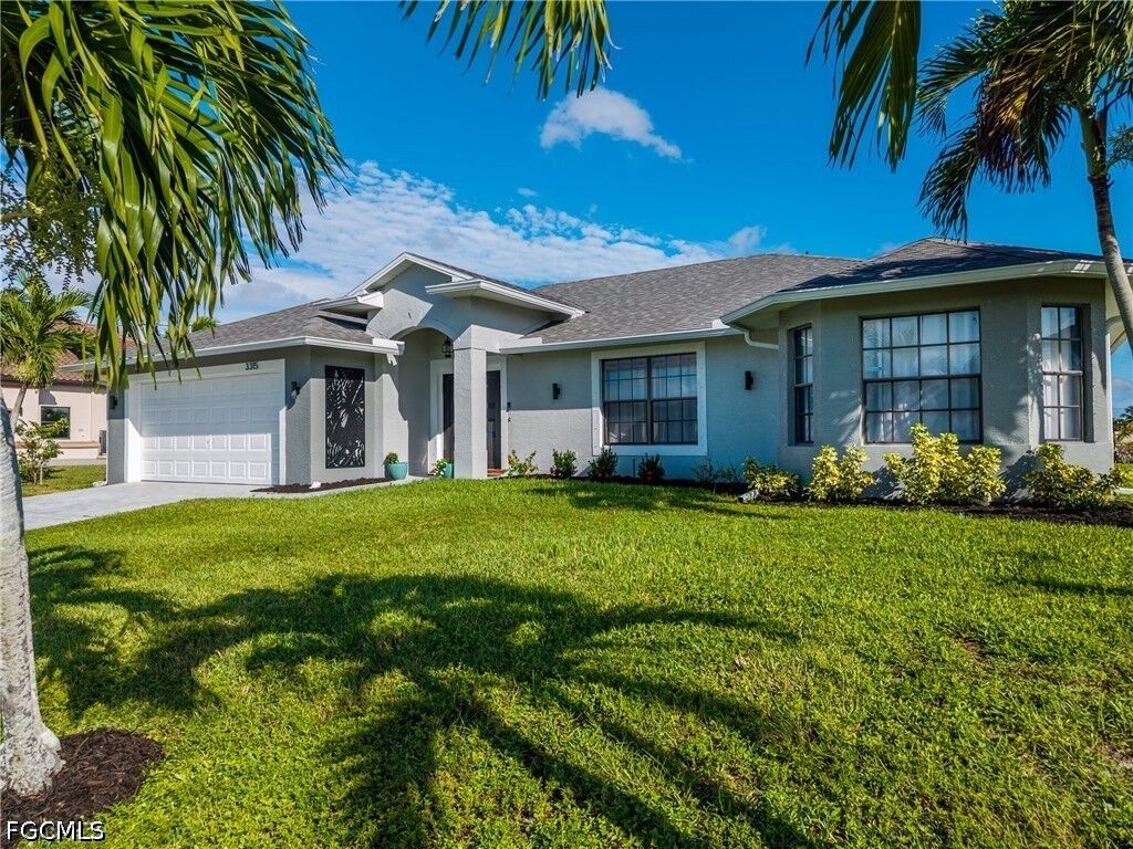 Property Photo: 3315 NW 14th Street FL 33993