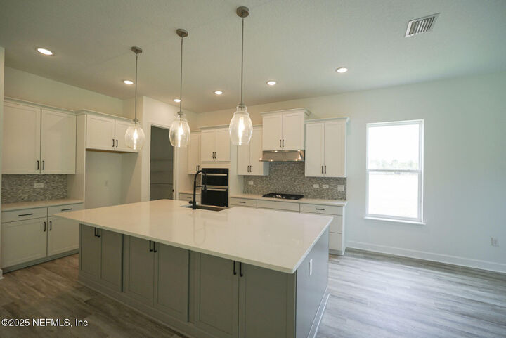 Property Photo: 21 Reverie Drive FL 32137