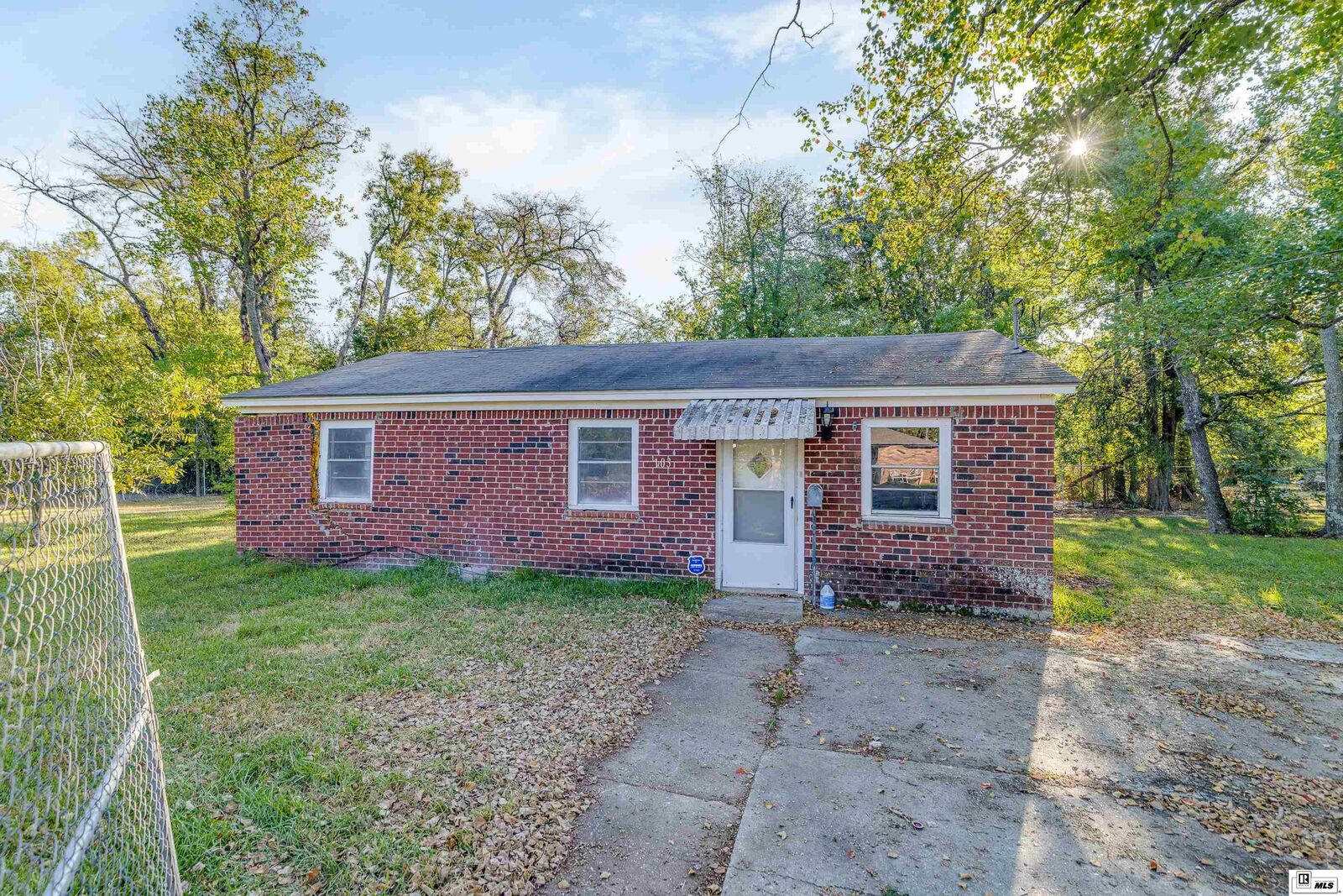 Property Photo: 103 Carver Street LA 71269