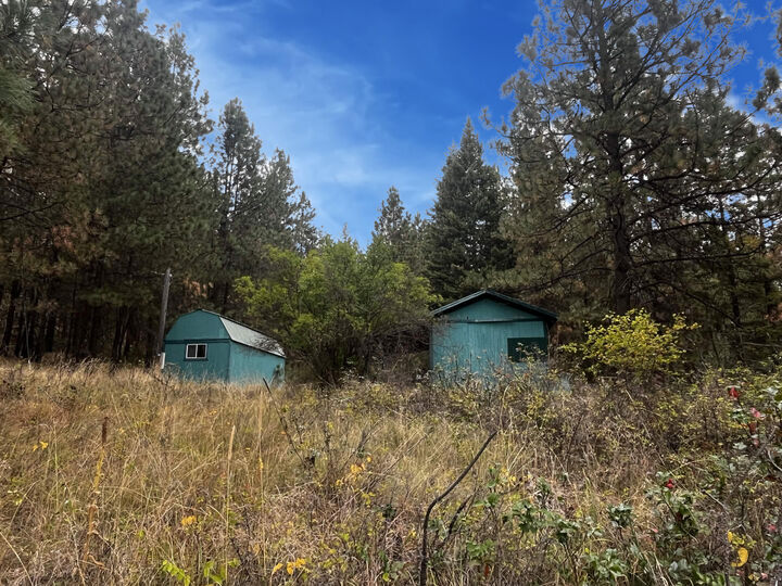 Property Photo:  1708 Northport Flat Creek Rd  WA 99141 