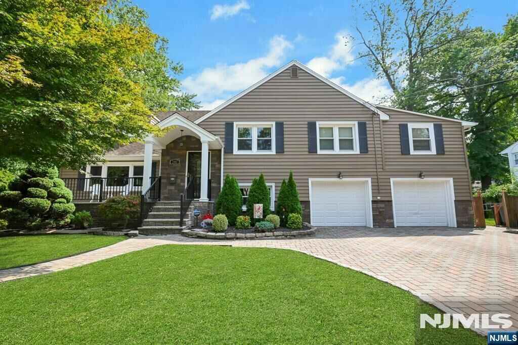 Property Photo:  340 Graphic Boulevard  NJ 07646 