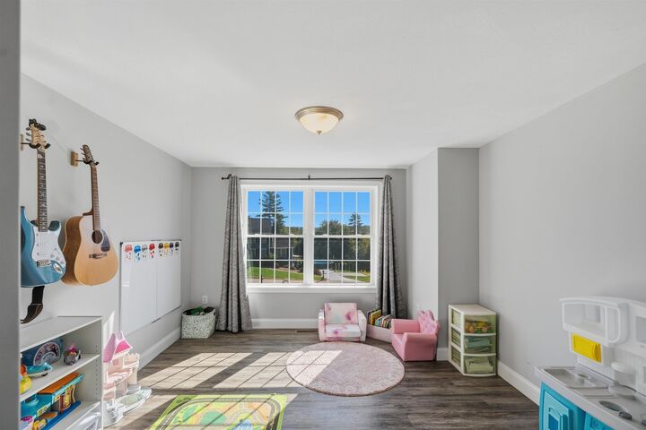 Property Photo:  75 Timber Ridge Drive  NH 03055 