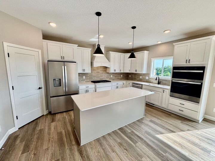 Property Photo:  941 Kepler Avenue NE  MN 55341 