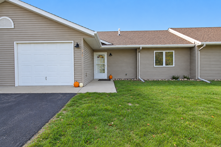 Property Photo:  970 Portland Street  MN 56385 