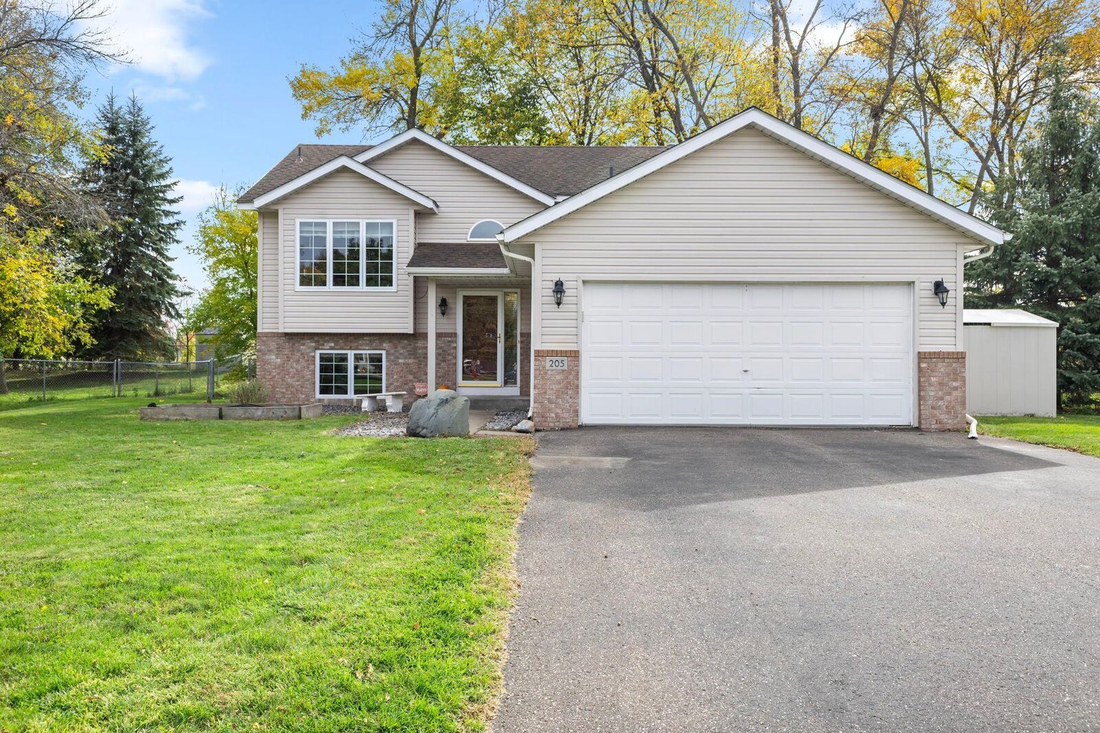 Property Photo:  205 Carissa Lane SW  MN 55376 