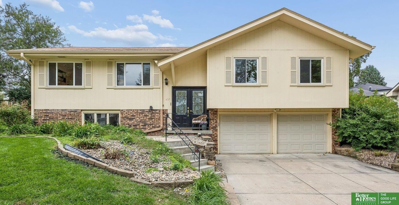 Property Photo:  431 S 150 Circle  NE 68154 