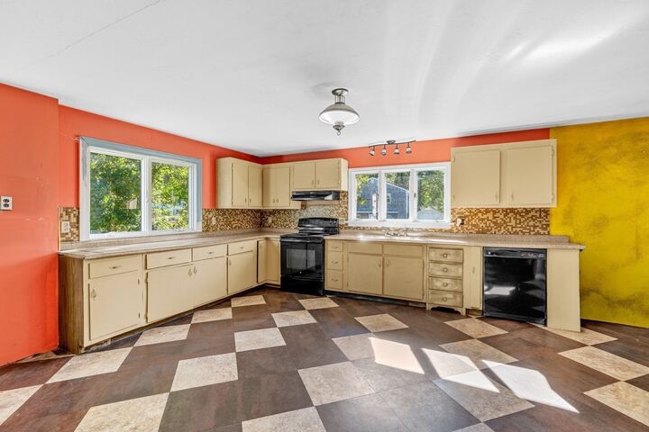 Property Photo: 402 Beechwood St. MA 02025