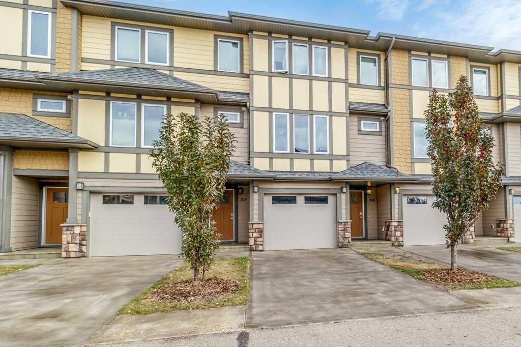 Property Photo: 339 Viscount Drive 705 AB T4R 0S2
