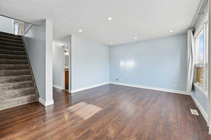 Property Photo:  763 Ranchview Circle NW  AB T3G 1B1 